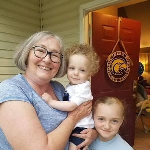 Meet your Posher, Linda